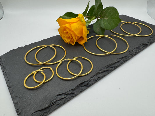 Elegante Creolen aus hochwertigen Chirurgenstahl - in 5 Größen