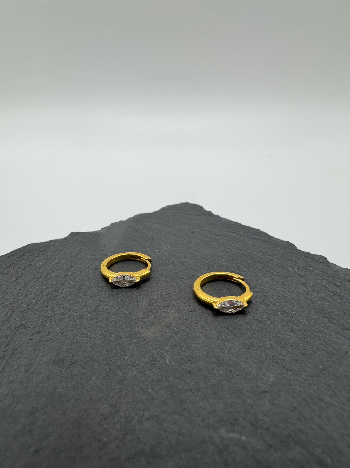 10 mm Kreolen mit weißenMarquise-Cubic-Zirkonia